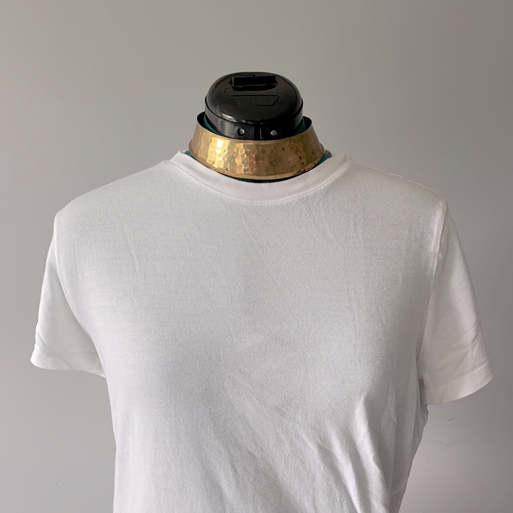 Stunning gold tone metal choker necklace